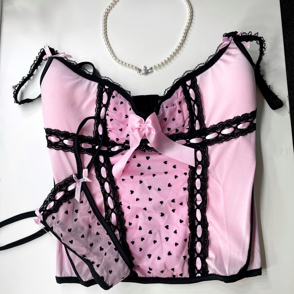 Pink heart pattern bustier set